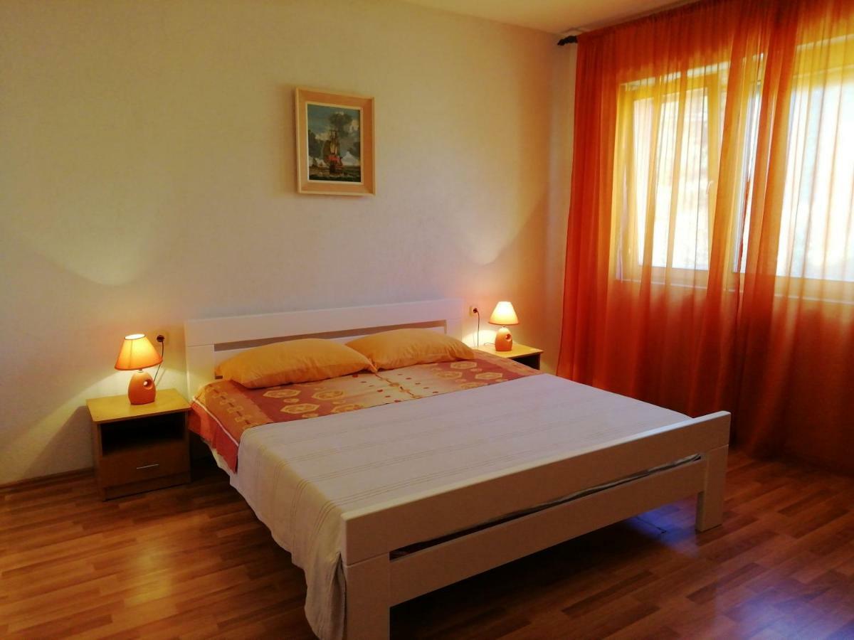 Apartments Jadranka Ivana Pola Esterno foto